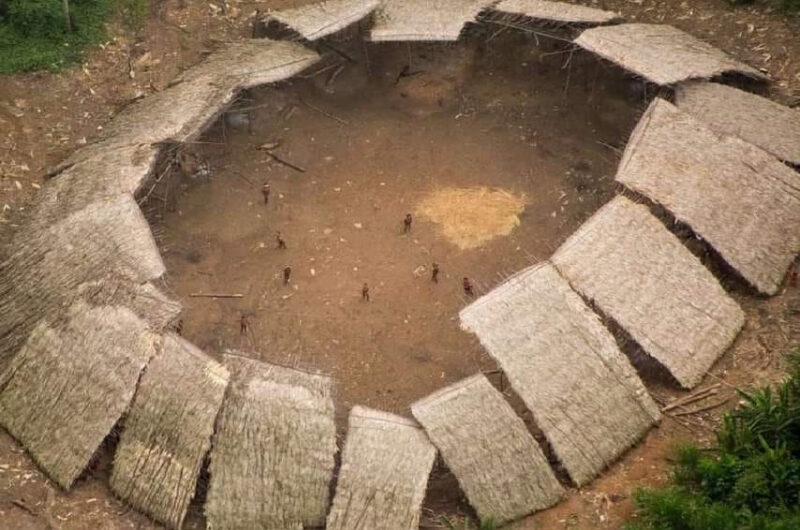 yanomami tribe house community